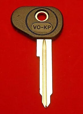 V27P VOLKSWAGEN BEETLE Ignition Key 1967-70 VW GHIA & Type 3 Fastback 1968-1970 • $13.95