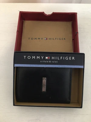 £24.75 • Buy Tommy Hilfiger Trifold & Valet Leather Wallet Boxed  Excellent 