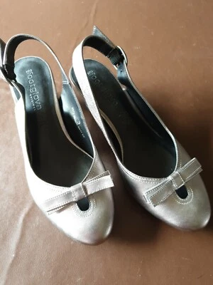 £8.99 • Buy M&S Pale Gold Footglove Slingback Shoes - Size 3