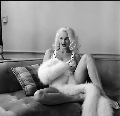 Actress Mamie Van Doren Poses At Home In LA 1956 OLD PHOTO 39 • $9