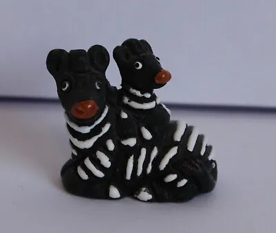 Small Zebra Ornament Of Good Condition • £4