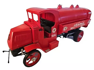 Monogram 1926 Mack Bulldog Tank Truck 1/24 7539 Model Kit 1974 • $39.15