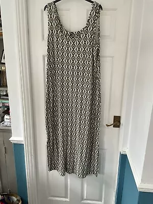 Marks And Spencer Dress Size 18 Excellent Condition  • £0.99