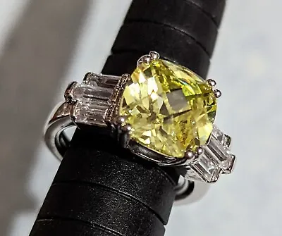 $24 • Buy Pale Yellow Citrine Ring Vintage Cocktail Fashion Costume Jewelry Size 4.5