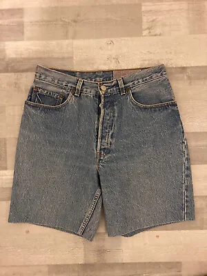 Ladies Levis Denim Shorts Button Up Size Waist 30in Length 18.5in • £11.50