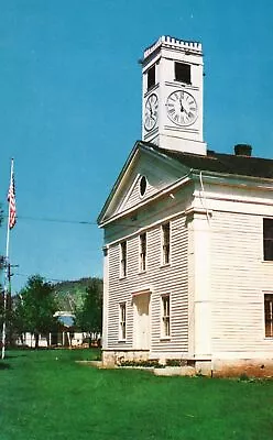 Vintage Postcard Mariposa County Oldest Court House Lumber Cut California CA • $8.08