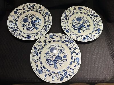 Blue Onion ~ Vienna Woods Fine China 3 Dinner Plates 10  Scalloped Edges • $52.50