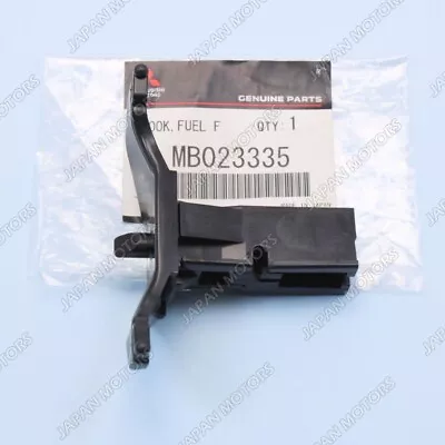 Mb023335 Genuine Mitsubishi Montero 3000gt Eclipse Mirage Gas Door Latch Hook • $23.80