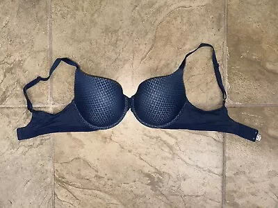 Victoria's Secret Uplift Semi Demi Bra Women Size 34dd • $14.99