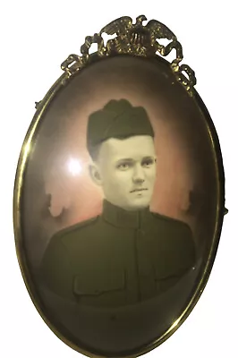 Antique American Shield Eagle Oval Convex Glass WW1 Soldier Picture Frame 14x20 • $175