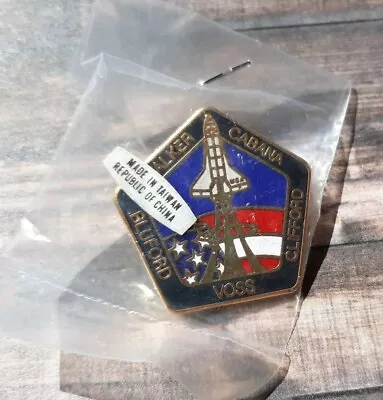 Clifford Voss Cabana Walker Satellite NASA Vest Lapel Jacket Hat Pin  • $6