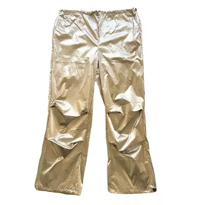 Vinyl Icons Women’s Silver Metallic Parachute Pants • $22