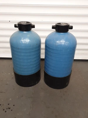 £50 • Buy 2 OFF 11 Litre DI Resin Vessel For Window Cleaning Pure Water Empty 8 X 17 Inch