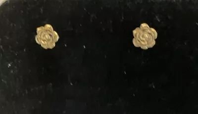 Avon 1988 Sculptured Rose Pierced Earrings~gold Tone Flower~5/8 ~vintage • $0.99