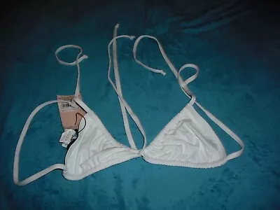 Lovely White Bikini Top Size 10 • £2