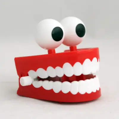 CHATTERING TEETH - WIND UP RED JOKE WORK NOVELTY DENTURES With EYES • £7.99