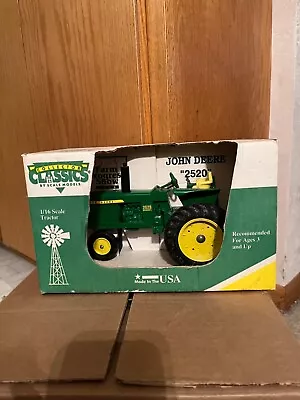 1/16 Farm Toys 2520 John Deere Nib • $65