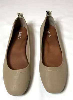 MIA Ballet Flat Shoe Brown Snake Print Size 9 • $18