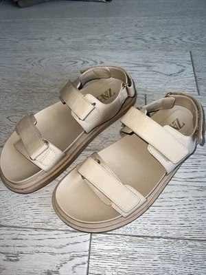 $9.62 • Buy Women’s Zara Sandals Cream Color Size 39