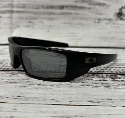 Oakley Sunglasses 12-856 60 15 Matte Black Frame 127mm Gray Polarized Lens • $149.99