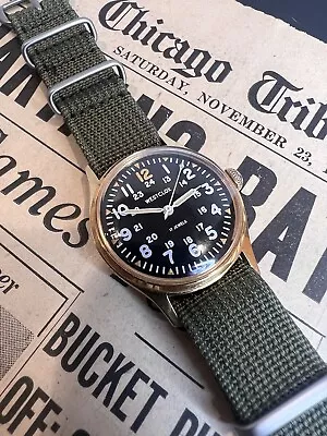 Vintage Westclox  Mens Wrist Watch 60s . Mechanical . Runs . Made In USA 32.5 Mm • $65