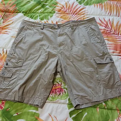 J. Ferrar Men's Tan 100% Cotton Cargo Hiking Shorts Casual Pockets Size 40 • $12.99