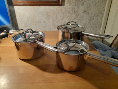 £19.99 • Buy Meyer Saucepan Set