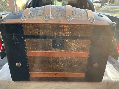 Antique Steamer Trunk • $165