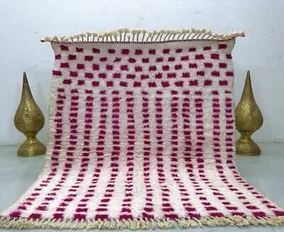 BEAUTIFUL MOROCCAN HANDMADE Checkered Carpet 4'3 X 4'7   Fuchsia Beni Ourain Rug • $300