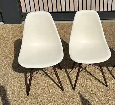 Pair/2 X Genuine Vitra Eames DSW Side Dining Chairs White RRP £1000 • £499.95