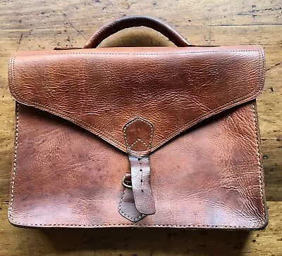 A Vintage Brown Quality Leather Laptop/Messenger Bag/Briefcase • £38