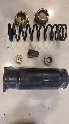 1993 1994 1995 1996 YAMAHA VMAX 600 FRONT SHOCK BODY CAN And Spring And Parts • $35