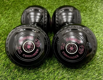 £78 • Buy Almark Commander Lawn Bowls - Size 1 - Very Good Condition