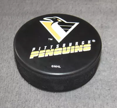 Vintage Pittsburgh Penguins Team Logo Official Basic NHL Hockey Game Puck VEGUM • $7.99