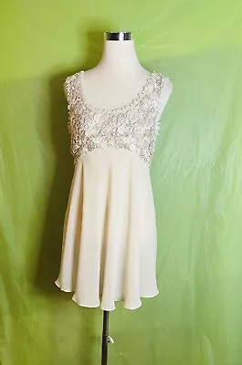 Flora Nikrooz Saks Fifth Avenue Women’s Size Large Beige Vintage Nightgown • $29.99