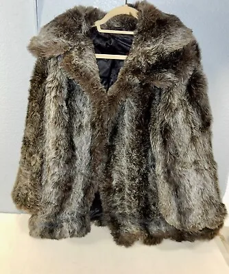 Vintage Country Pacer Faux Fur Coat Racoon? 24 In. Across Shoulders 35 In. Long • $49.99