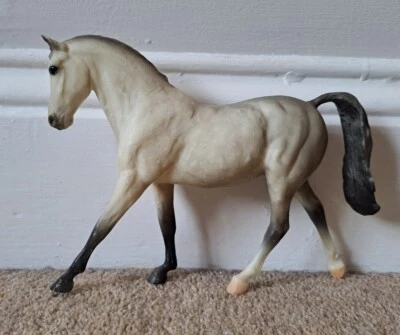 £20 • Buy Breyer Classic Horses - GREY WARMBLOOD