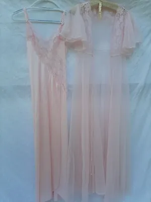 $65 • Buy Vtg Nightgown Robe Set Val Mode Lingerie S/P Pink Lace