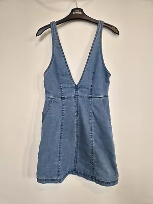 H&M Denim Plunge V Neck Summer Mini A Line Pocket Pinafore Dress Size 6 • £1.50