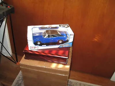 MAISTO 1:18 Diecast Model Car Special Edition 1969 Dodge Charger R/T Blue / NEW • $14.50