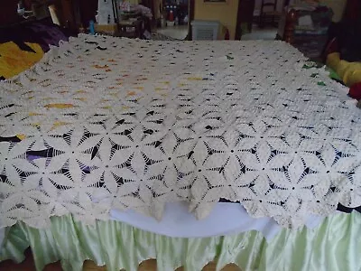 Vintage Hand Crochet Bedspread Cream Color • $18