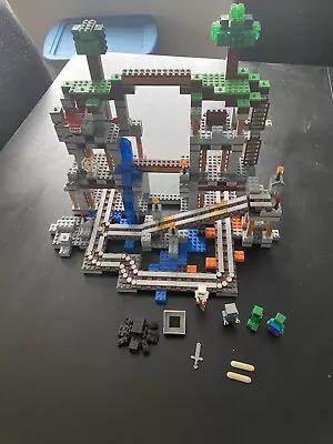 LEGO Minecraft: The Mine (21118) • $90