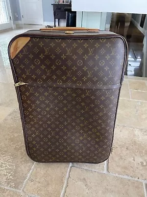 $2495 • Buy Louis Vuitton Pegase 70 Monogram Suitcase (Discontinued)