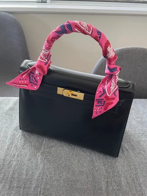 $279 • Buy HERMES Kelly En Perles Twilly Pink X Blue