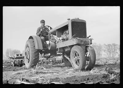 Tractor Driver Harrison County Iowa 1940s Old Photo • $8.50