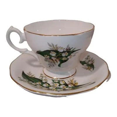 VTG Queen Anne Bone China 2 PC Teacup & Saucer Set England Lily If The Valley • $11.90