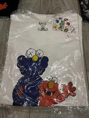 Kaws Uniqlo T Shirt BFF Sesame Street Size L New • £39.99