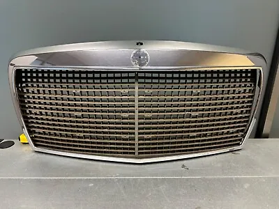 Mercedes W116 Front Grill • $135