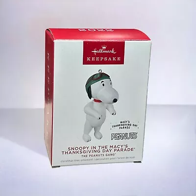 Hallmark 2022 Snoopy In The Macy's Thanksgiving Day Parade Peanuts Gang Ornament • $6.49