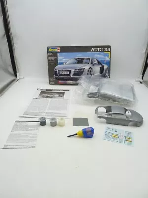 Revell Audi R8 Scale 1:24 Plastic Car Model Kit Number 07398 Skill Level 3 • £13.50